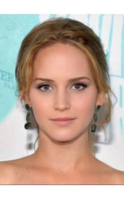 Emma Watson and Jennifer Lawrence Face Morph